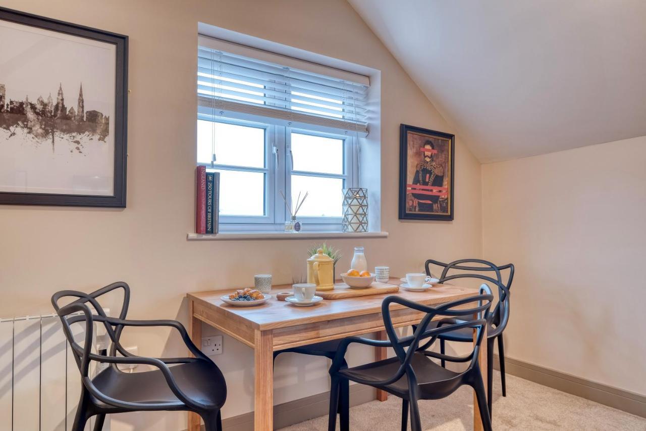 וורצ'סטר The Station Loft City Centre 1-Bed Apartment מראה חיצוני תמונה